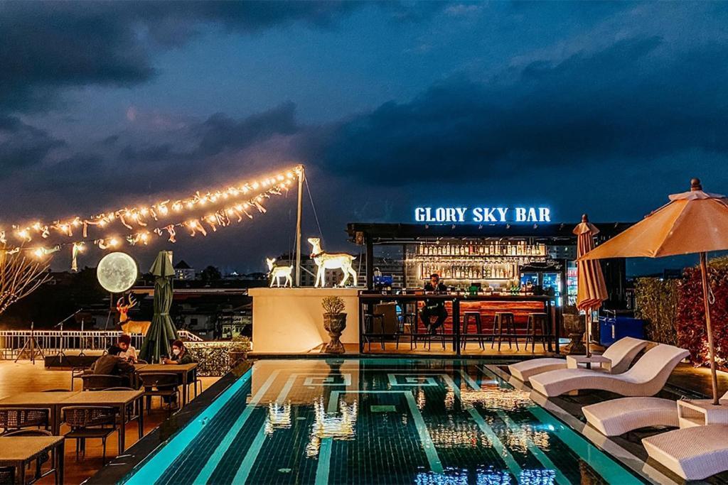 Glory Boutique Suites 清迈古城荣耀精品酒店 Chiang Mai Eksteriør billede